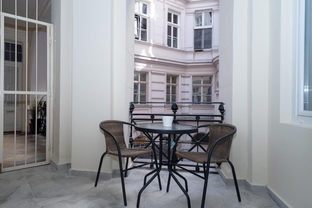 New Spacious Apartment At Superb Location Budapesta Exterior foto